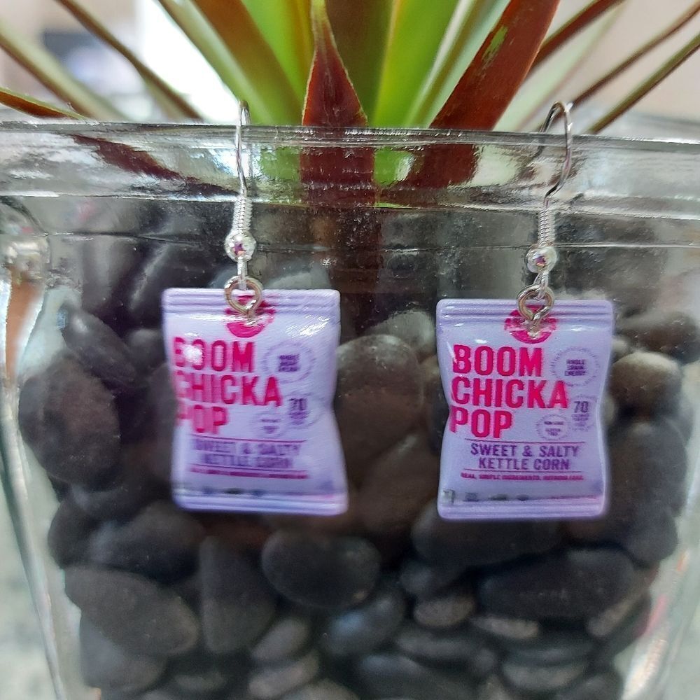 Assorted chip earrings Lays, Doritos, Ruffles - Picture 13 of 16